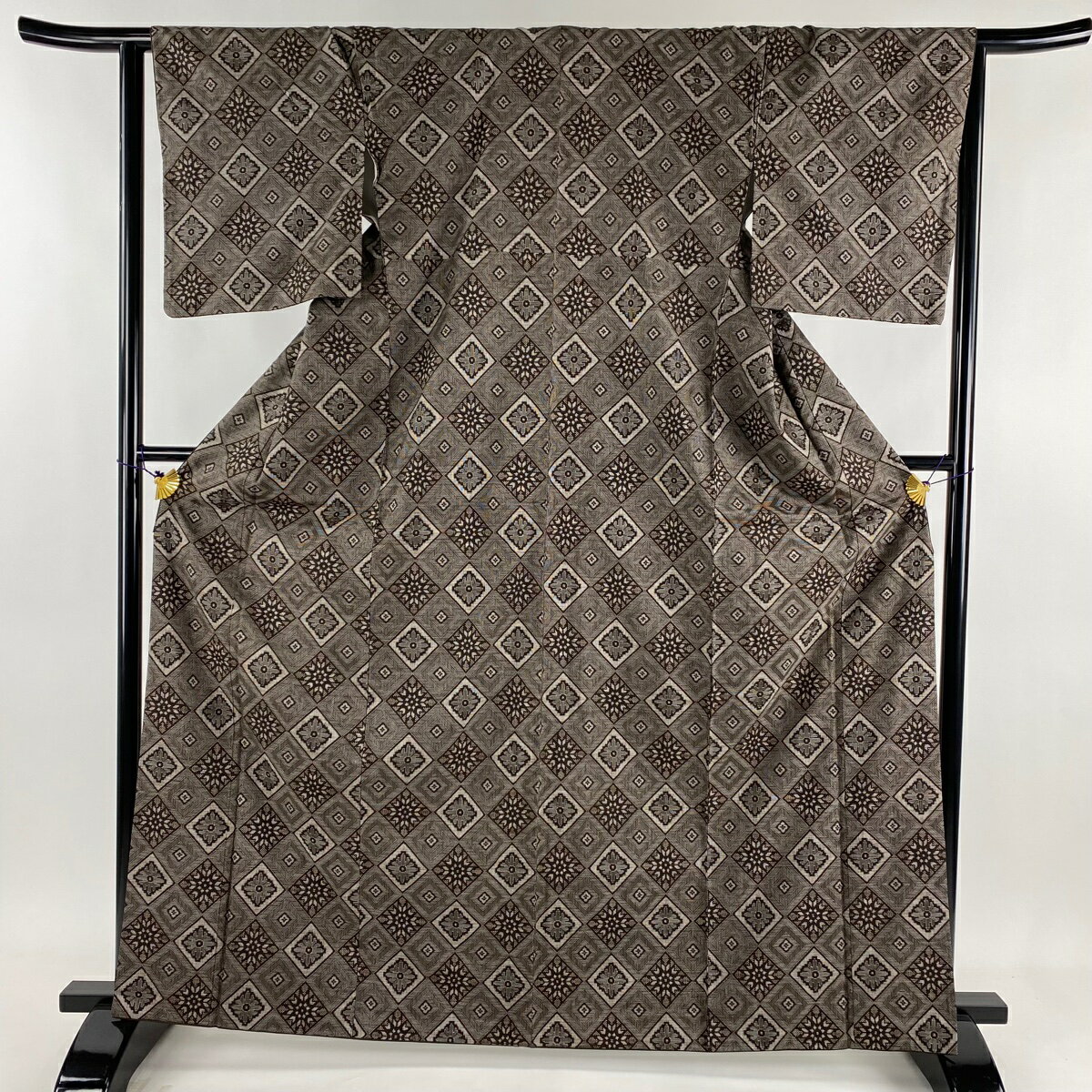 管⑲】大島紬 袷 着物 和服 和装 龍郷柄 サイズ身丈152.0cm 裄 管⑲】大島紬 袷 着物 和服 和装 龍郷柄 サイズ身丈152.0cm 裄