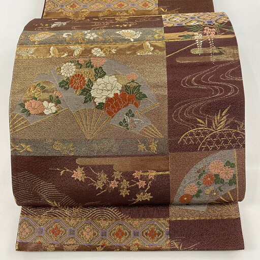 袋帯 美品 秀品 有職錦秀文 扇 草花 刺繍 本金箔 焦茶色 六通 正絹 【中古】 msp70 袋帯 美品 秀品 有職錦秀文 扇 草花 刺繍 本金箔 焦茶色 六通 正絹 【中古】 msp70