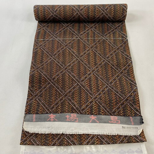 反物 秀品 小紋 紬地 斜め格子 草花 焦茶色 正絹 【中古】 msp70 反物 秀品 小紋 紬地 斜め格子 草花 焦茶色 正絹 【中古】 msp70