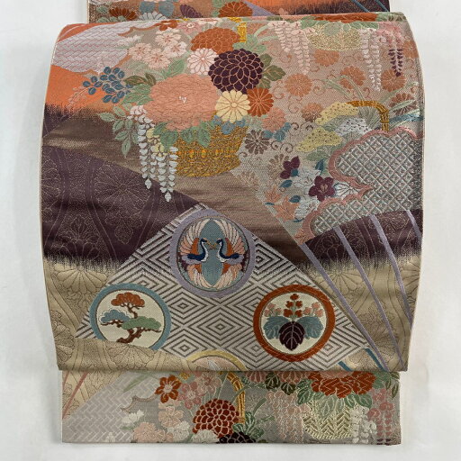 袋帯 美品 秀品 花籠 鎌倉紋 金銀糸 唐織 ベージュ 六通 正絹 【中古】 袋帯 美品 秀品 花籠 鎌倉紋 金銀糸 唐織 ベージュ 六通 正絹 【中古】