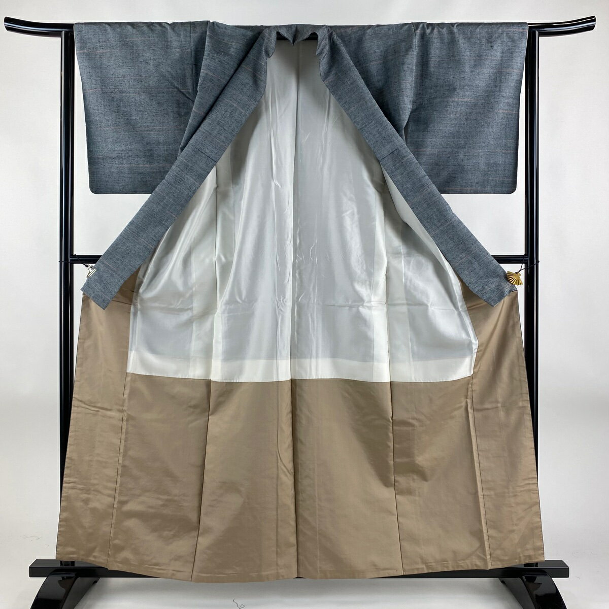 紬 身丈160.5cm 裄丈64cm M 袷 縞 幾何学 青灰色 正絹 美品 優品 【中古】
