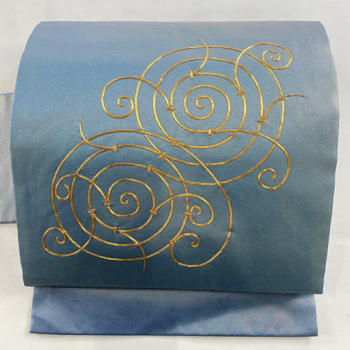 名古屋帯 優品 唐草 金糸 箔 青 正絹 【中古】