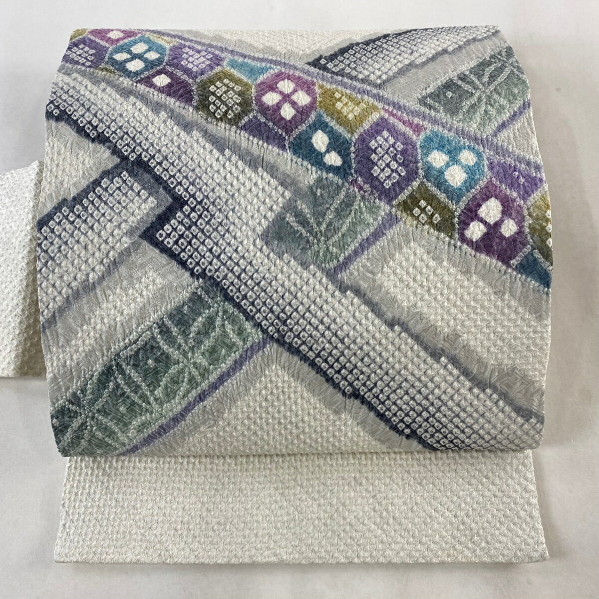 名古屋帯 逸品 幾何学 絞り クリーム 正絹 【中古】