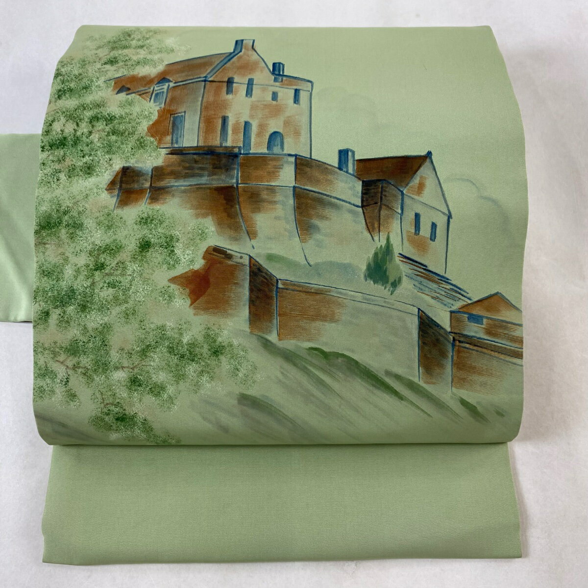 【最終値引き】 名古屋帯 優品 建物 樹木 よもぎ色 正絹 【中古】 msp70