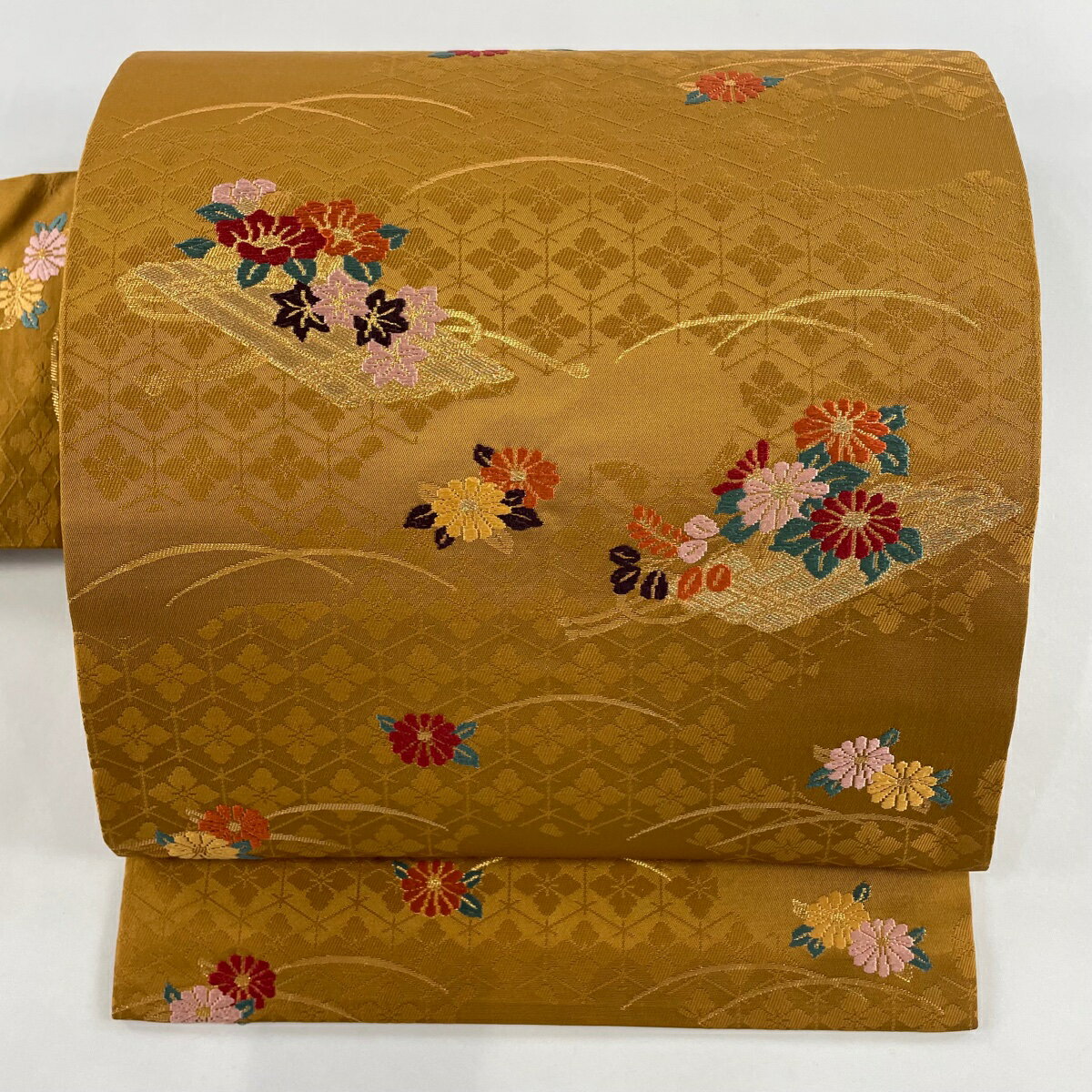 名古屋帯 美品 秀品 花筏 芝 箔 刺繍 山吹茶色 正絹 【中古】