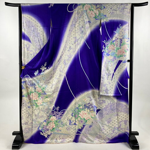 振袖 身丈171.5cm 裄丈65cm M 袷 御所車 草花 銀糸 金銀彩 紫 正絹 秀品 【中古】 振袖 身丈171.5cm 裄丈65cm M 袷 御所車 草花 銀糸 金銀彩 紫 正絹 秀品 【中古】