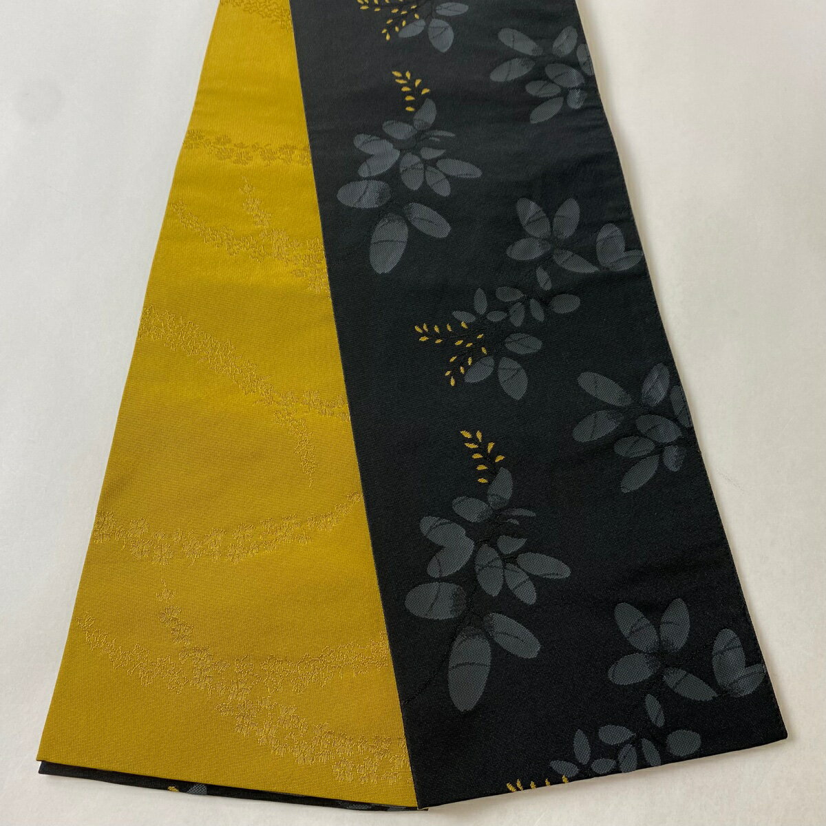 半幅帯 優品 こむさでもーど 枝花 黒 化繊 【中古】