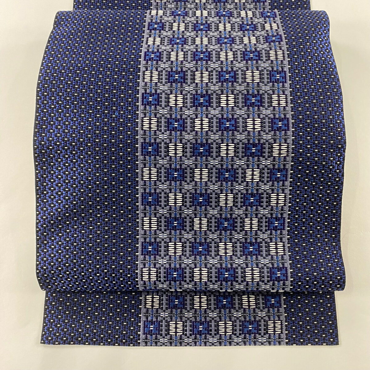 名古屋帯 美品 名品 松葉仕立て 八寸名古屋帯 幾何学 青 正絹 【中古】