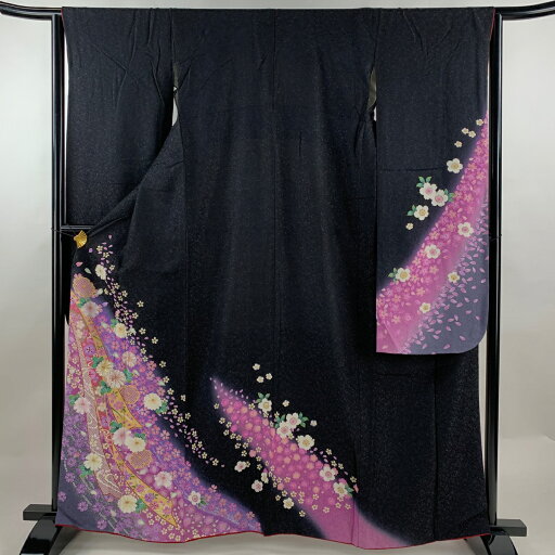 振袖 身丈162cm 裄丈64cm M 袷 鈴乃屋 菊 熨斗 銀通し 箔 黒 正絹 美品 逸品 【中古】 msp30 振袖 身丈162cm 裄丈64cm M 袷 鈴乃屋 菊 熨斗 銀通し 箔 黒 正絹 美品 逸品 【中古】 msp30