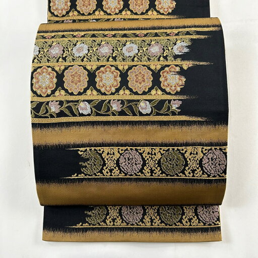 袋帯 美品 秀品 華文 草花 金糸 箔 黒 六通 正絹 【中古】 msp30 袋帯 美品 秀品 華文 草花 金糸 箔 黒 六通 正絹 【中古】 msp30