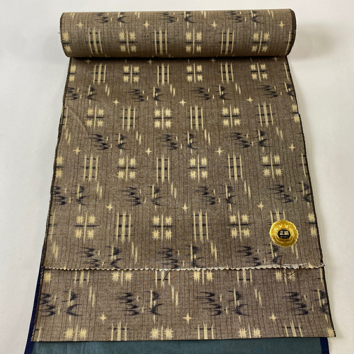 反物 秀品 紬 燕 十字絣 灰茶 正絹 【中古】