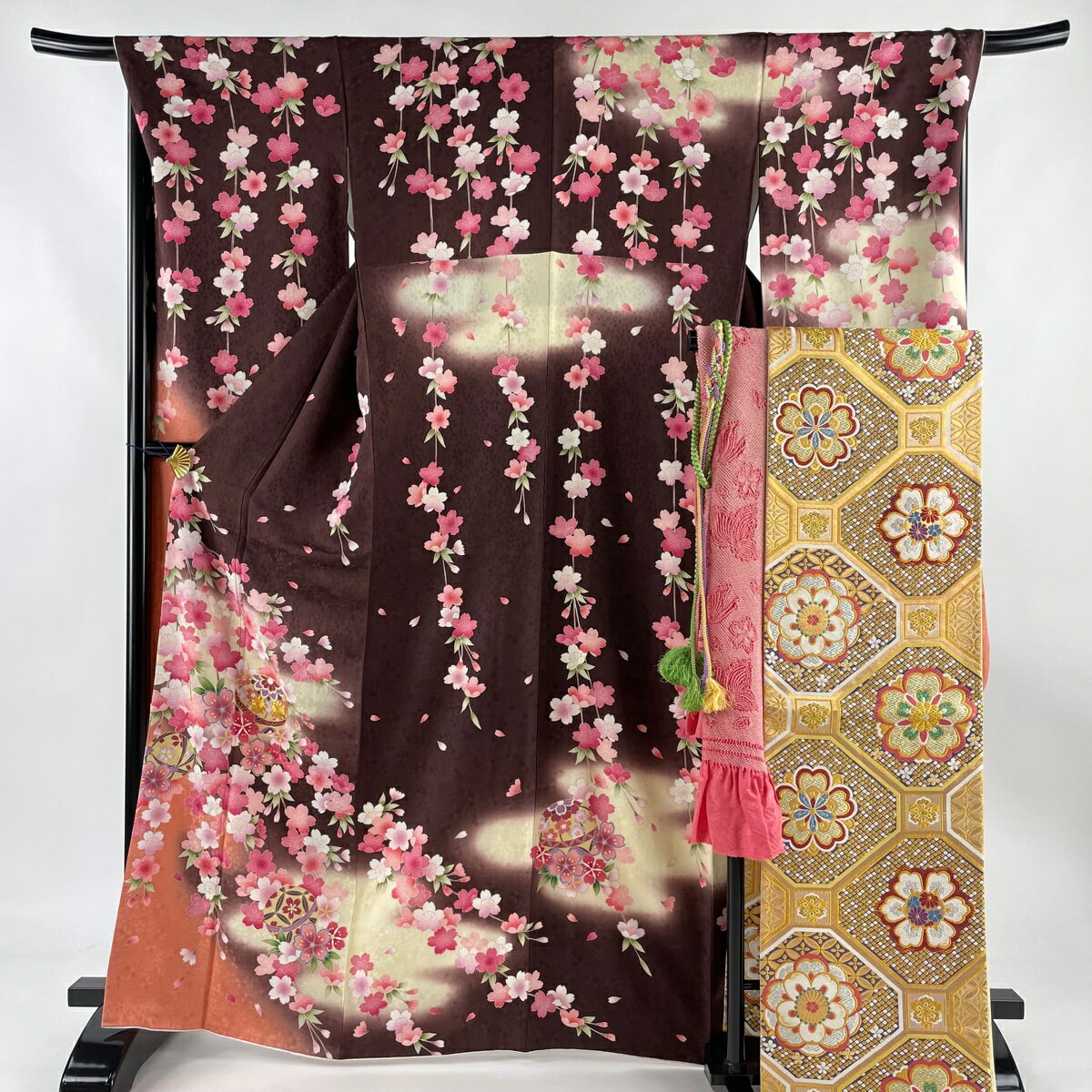 振袖 身丈166.5cm 裄丈69cm L 袷 袋帯フルセット 鞠 桜 金糸 金彩 茶紫 正絹 美品 名品 【中古】