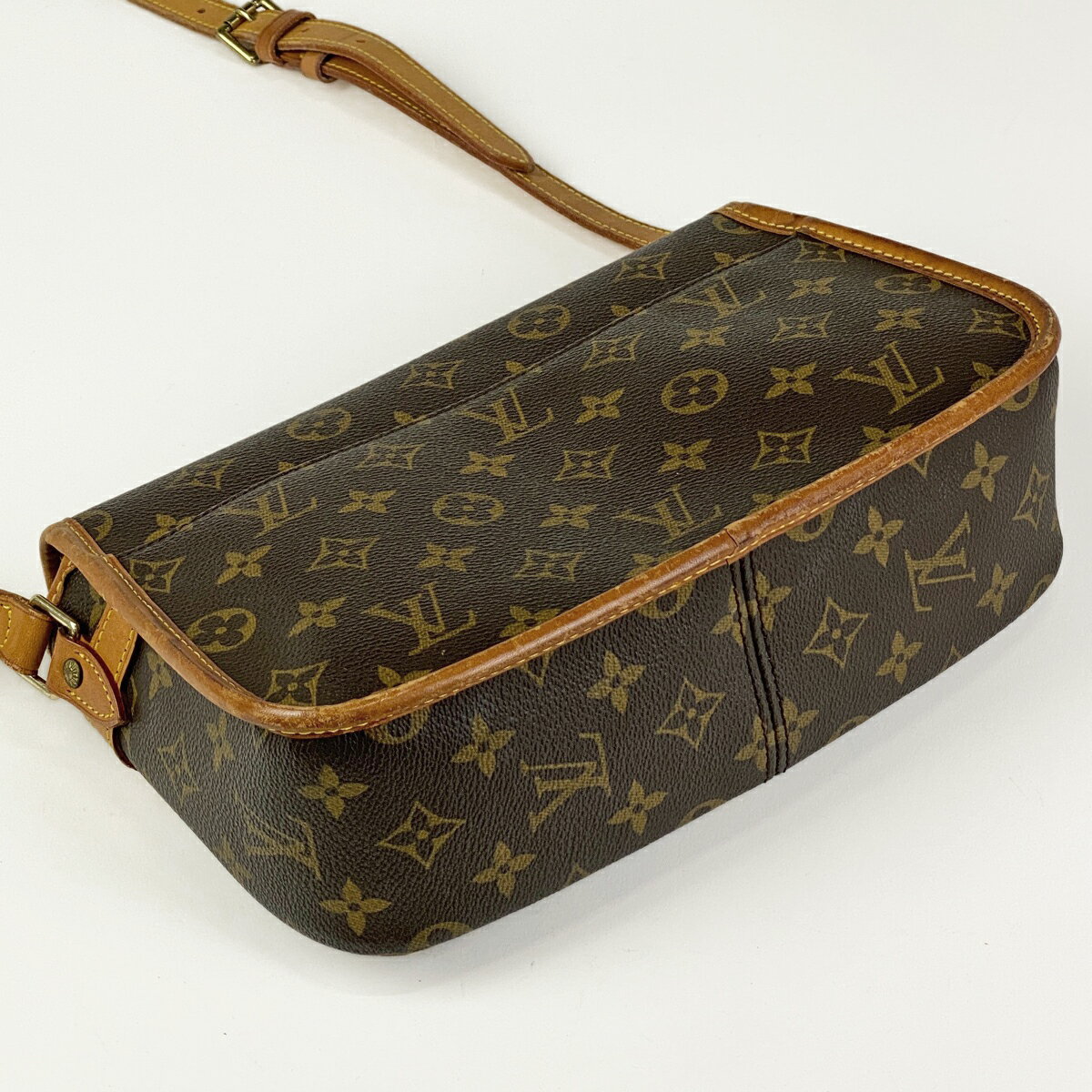 ルイ・ヴィトン Louis Vuitton ソローニュ 斜め掛け ショルダーバッグ モノグラム ブラウン M42250 レディース 【中古】