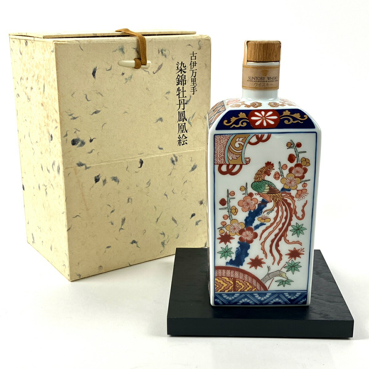 【東京都内限定発送】 サントリー SUNTORY 古伊万里手 染錦牡丹鳳凰絵 スペシャルボトル 有田焼 600ml 国産ウイスキー 【中古】