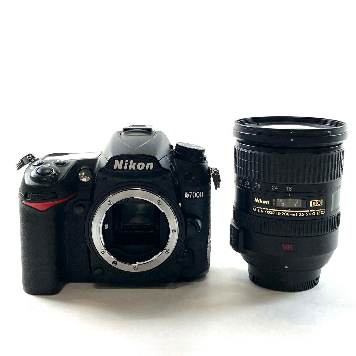 ニコン Nikon D7000 + AF-S DX NIKKOR 18-200mm F3.5-5.6G ED VR デジタル 一眼レフカメラ 【中古】