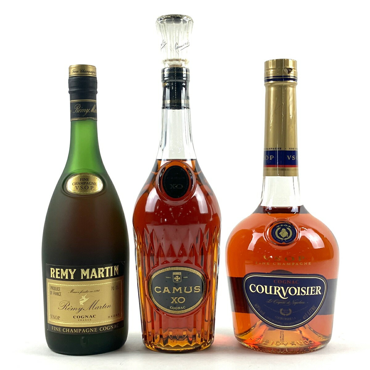 ブランド状態ランク ランクB 品名 レミーマルタン カミュ クルボアジェ コニャック 原産国 フランス コメント REMY MARTIN VSOP 旧旧旧 700ml 1本 CAMUS XO ロングネック 700ml 1本 COURVOISIER VSOP ファインシャンパーニュ 1000ml 1本※日本国外へ配送はできません。※ウイスキー・ブランデーなどコルク栓の場合、開栓時にコルクが破損する可能性があります。未開封品につき、味・品質・コルク破損等は無保証となります。ご理解、ご認識の上ご注文ください。 注意 ●20歳未満の飲酒は法律で禁じられている為、20歳以上の年齢であることを確認できない場合には代理購入を含め、酒類の販売をいたしません。ご注文の際には、必ず備考欄へ生年月日をご記入下さい。 ●国産メーカーのお酒類は酒類販売免許の条件により、発送先住所が東京都内の方のみ限定とさせていただきます。 ●当店取扱いのお酒は全て1点物で試飲ができない為、味や香り等の品質の保証ができません。中古・古酒の特性を十分ご理解のうえご購入下さい。 沈殿物などある場合がございますが原酒の香味成分などが固形化したもので、飲んでしまわれても問題ございませんのでご安心ください。 ●酒類の海外発送及び、ブランド品などとの同梱発送は行っておりません。 ●掲載商品は複数店舗で同時販売している為、注文を頂いた時点で在庫がない場合がございます。万が一欠品の際はご容赦ください。 【当店を装った悪質サイトにご注意ください!!】 当店の商品画像や商品情報を不正に盗用した『偽サイト』の存在を確認しております。弊社とは一切関係がございません。被害にあわれない為にも閲覧・購入には十分ご注意ください。 酒販免許 四法830