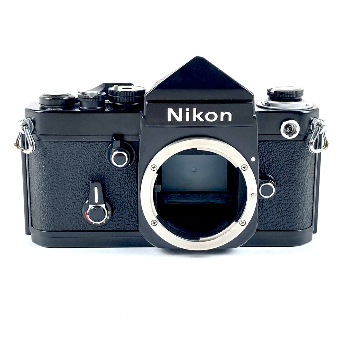 メーカー名 Nikon 製品名 F2 アイレベル ブラック ボディ カメラ種類 フィルム マニュアルフォーカス 一眼レフカメラ ブランド状態ランク ランクC コメント 【外観】 スレやキズ、汚れ、フィルム室内やミラー部にモルト劣化があります。 【光学系】 ファインダーにカビやクモリ、ホコリの混入があります。 ※バルサム切れやコーティング剥がれ等、クモリの原因は特定できかねます。 【動作】 シャッター、ダイヤル、巻き上げレバー、巻き戻しクランク、フィルムカウンター、セルフタイマーなど動作確認済です。