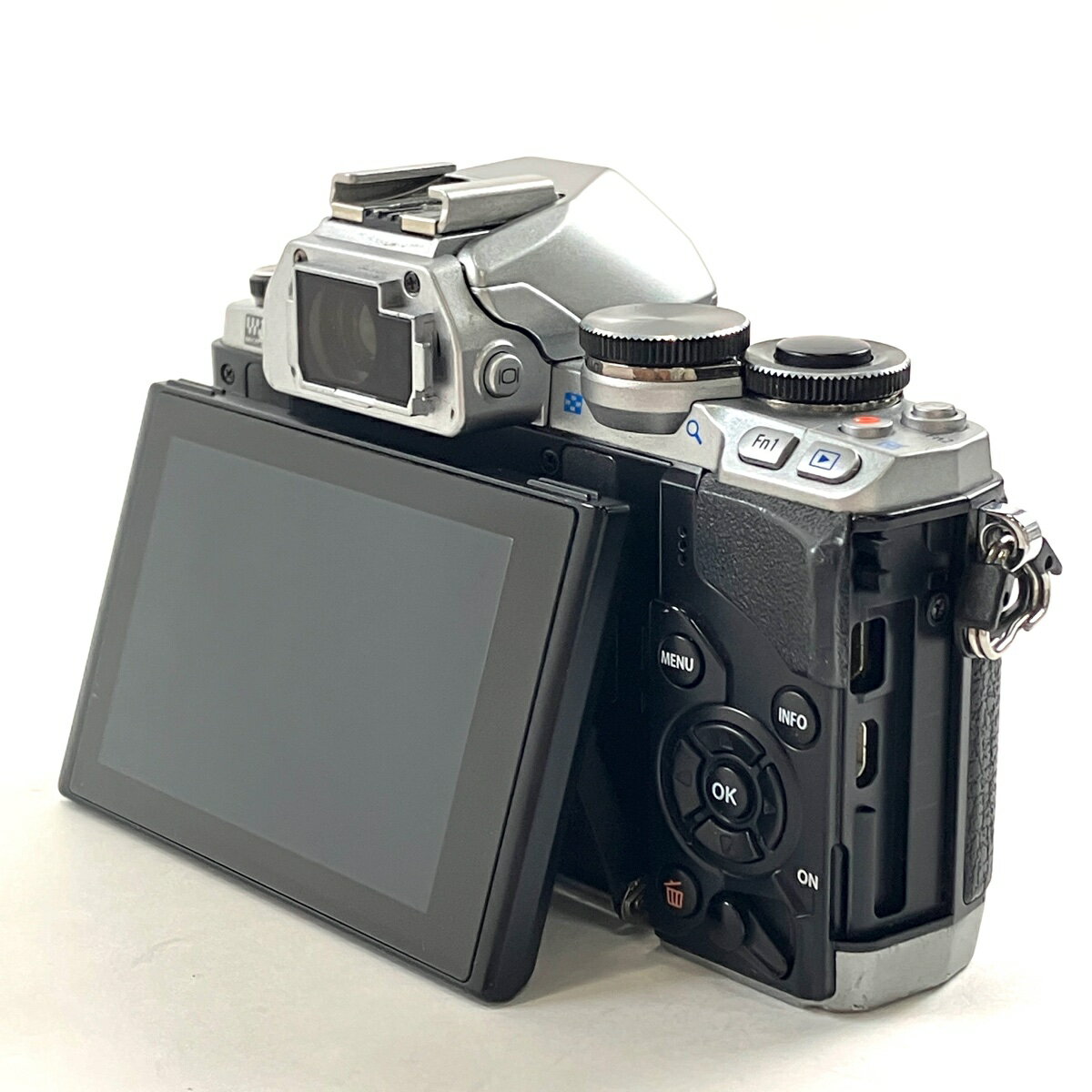 オリンパス OLYMPUS OM-D E-M10 ボディ シルバー デジタル ミラーレス 一眼カメラ 【中古】