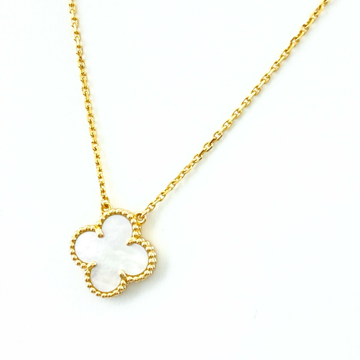 ヴァンクリーフ＆アーペル Van Cleef ＆ Arpels ヴィンテージ アルハンブラ ネックレス YG イエローゴールド ペンダント マザー オブ パール ネックレス 750 パール レディース 【中古】 msp29のサムネイル