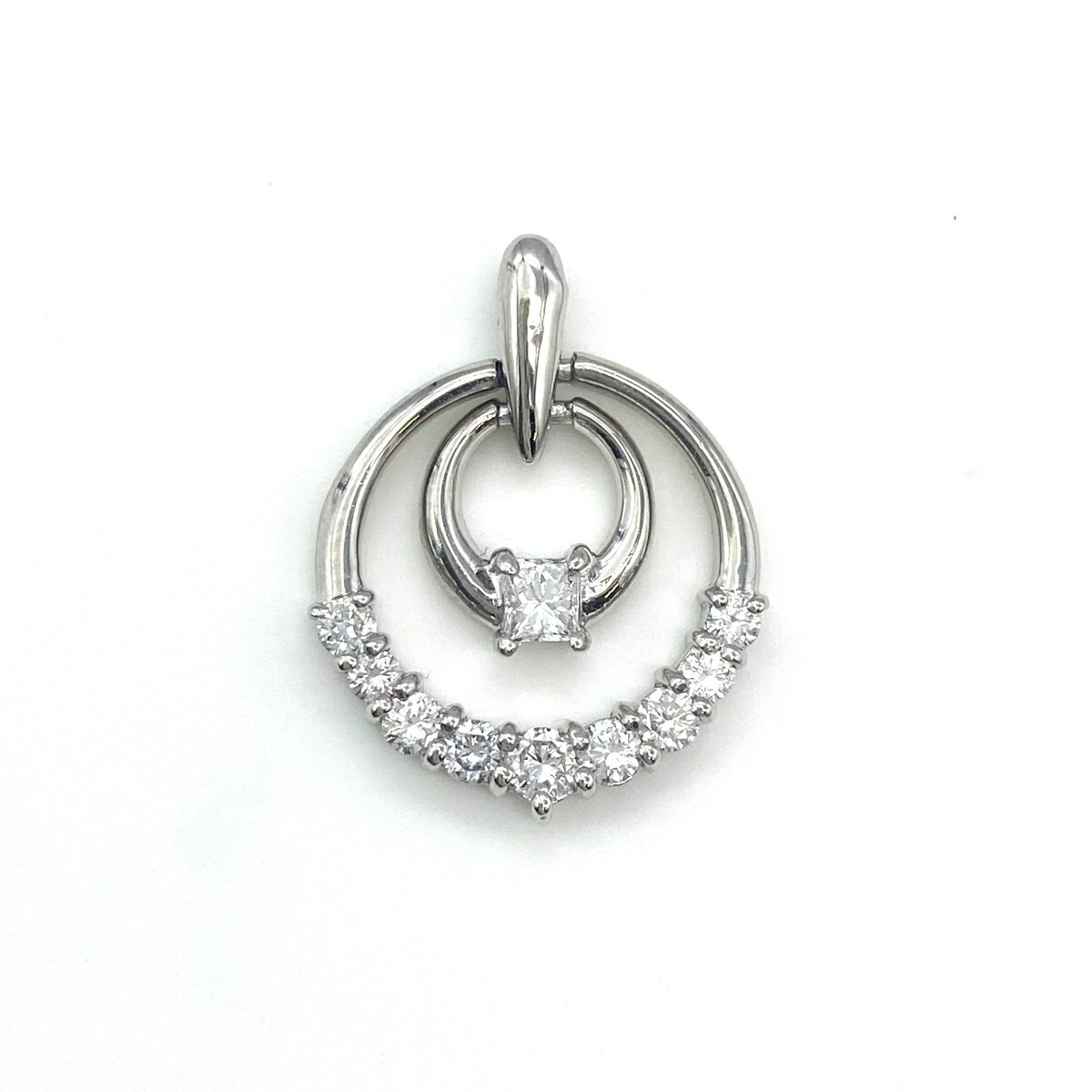 メレダイヤ ペンダントトップ プラチナ ペンダントトップ Pt900 ダイヤモンド レディース 【中古】