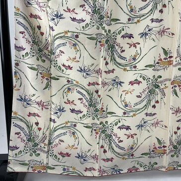 小紋 美品 優品 草花 縮緬 クリーム 袷 身丈163.5cm 裄丈64cm M 正絹 【中古】