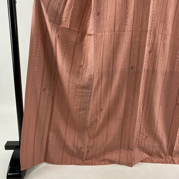 小紋 美品 秀品 紬地 縞 葉 しぼり ピンク 袷 身丈169.5cm 裄丈67cm M 正絹 【中古】