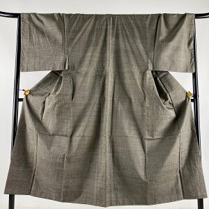 男着物 美品 秀品 アンサンブル 紬 亀甲絣 灰茶 袷 身丈145.5cm 裄丈66.5cm M 正絹 バーゲン