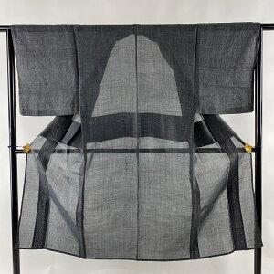 男着物 美品 優品 紬 亀甲 黒灰 薄物 身丈131.5cm 裄丈65cm S 正絹 ネット通販