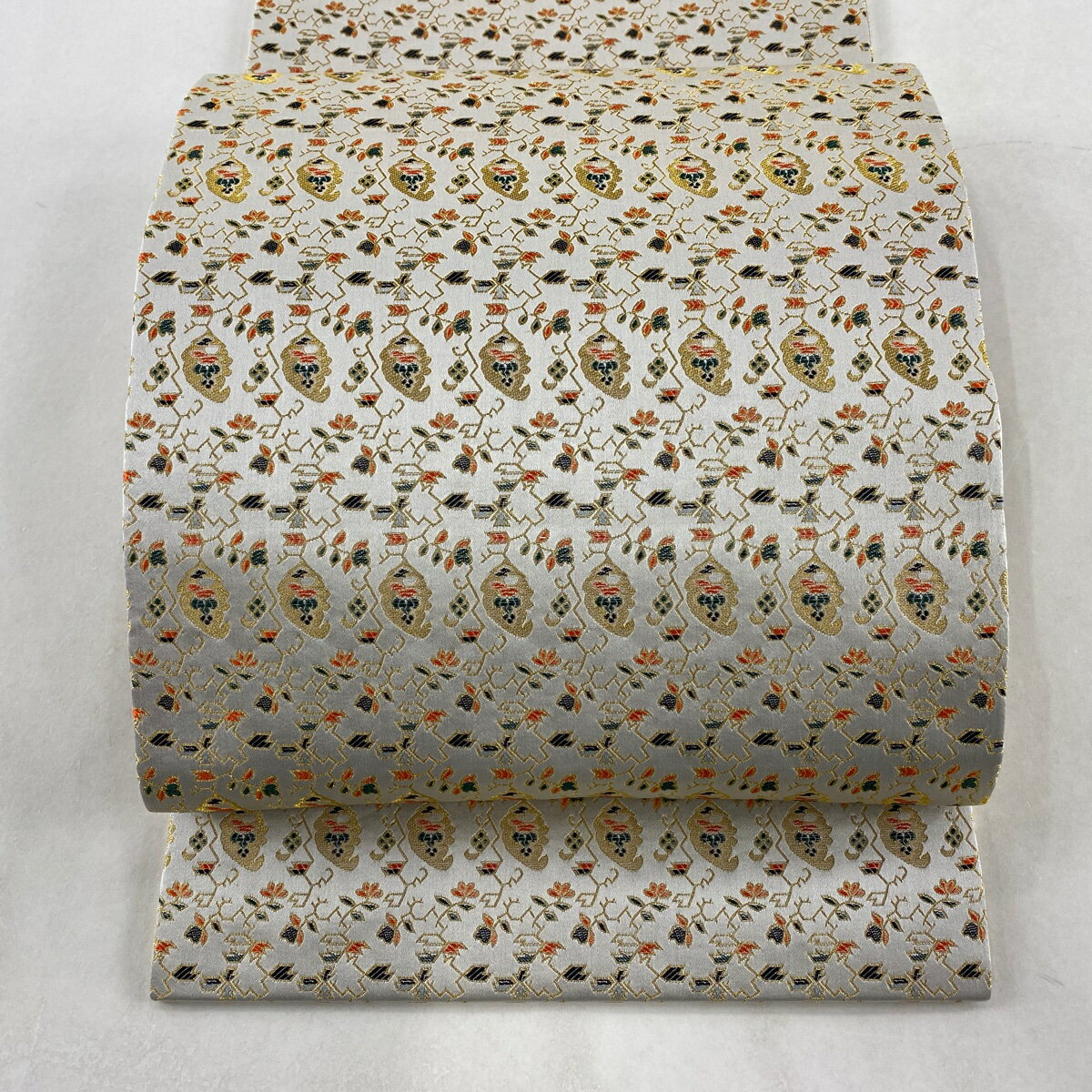 30％OFF 開き名古屋帯 美品 逸品 証紙あり 龍村美術織物 葉柄 草花 金糸 灰色 正絹 【中古】 msp30のサムネイル