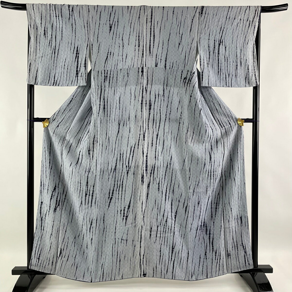 小紋 逸品 証紙あり 天然藍染 幾何学模様 絞り 青灰色 袷 身丈161cm 裄丈67.5cm L 正絹 【中古】のサムネイル