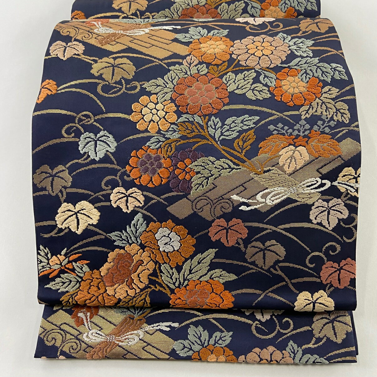 袋帯 秀品 花筏 波 箔 濃紺 六通 正絹 【中古】のサムネイル