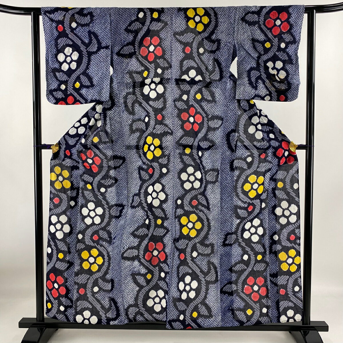 30％OFF 浴衣 身丈158cm 裄丈60cm S 絞り浴衣 草花 紺色 綿 名品 【中古】 msp30