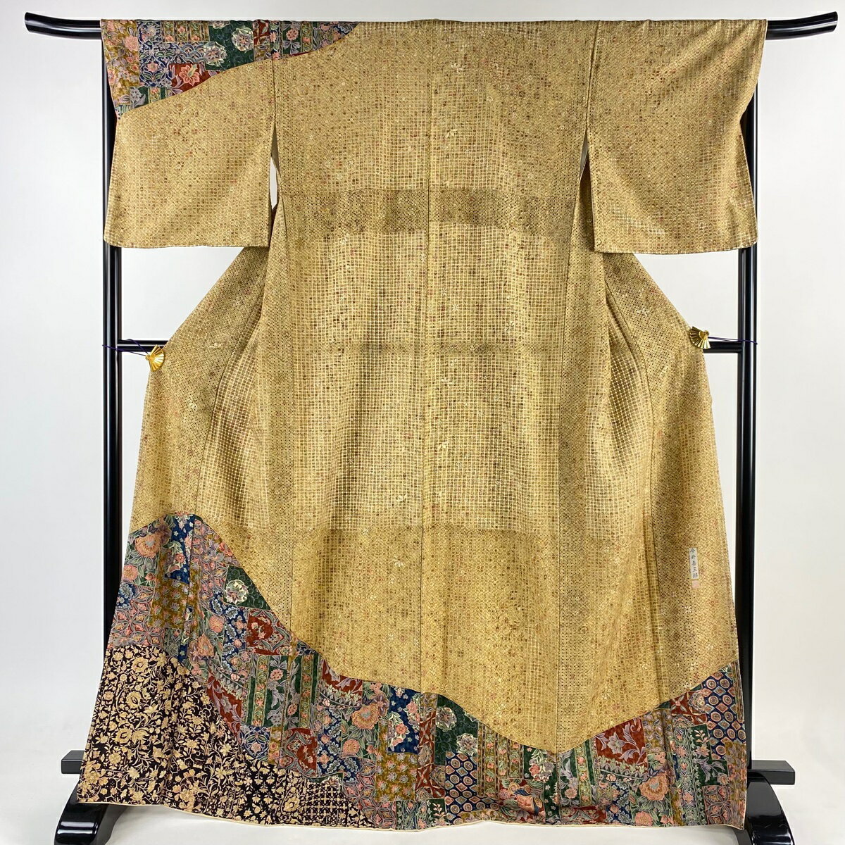 訪問着 身丈169.5cm 裄丈67cm M 袷 今井喜三郎 落款あり 草花 刺繍 金糸 ベージュ 正絹 美品 逸品 【中古】のサムネイル