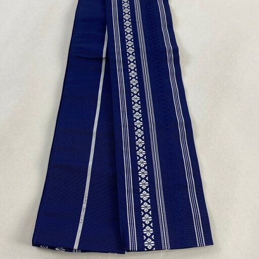 【在庫一掃】 角帯 美品 優品 縞 花 紺色 正絹 【中古】 【在庫一掃】 角帯 美品 優品 縞 花 紺色 正絹 【中古】