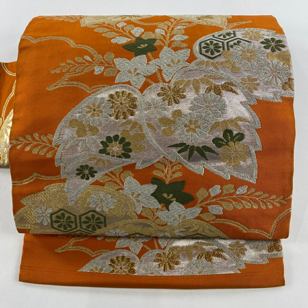 【在庫一掃】 名古屋帯 美品 優品 亀甲 草花 金銀糸 唐織 オレンジ 正絹 【中古】