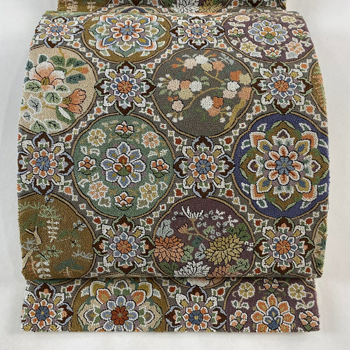 袋帯 美品 逸品 華文 草花 相良刺繍 灰茶 六通 正絹 【中古】