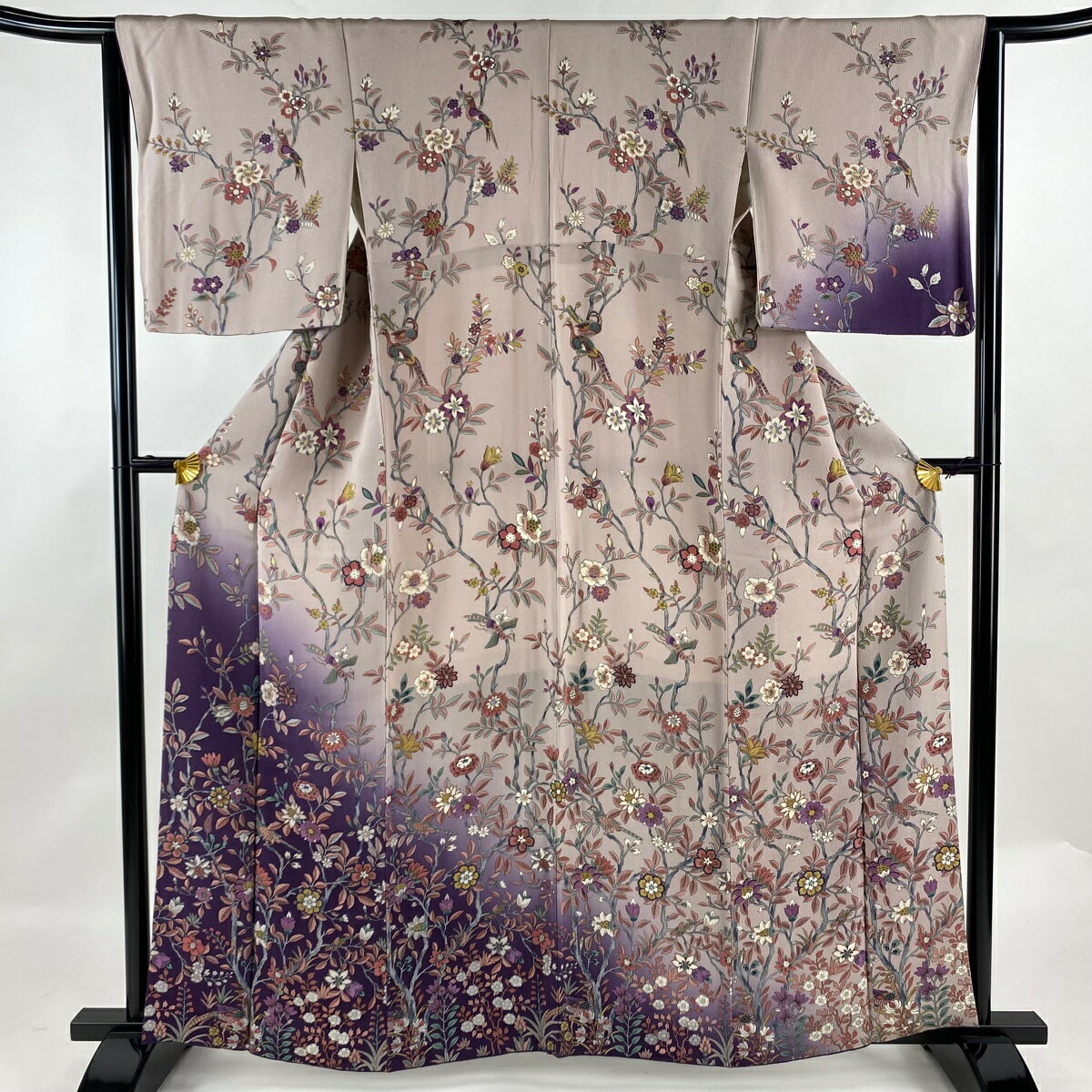 付下げ 身丈160cm 裄丈65.5cm M 袷 枝花 鳥 縮緬 ぼかし 灰紫 正絹 秀品 【中古】 msp50