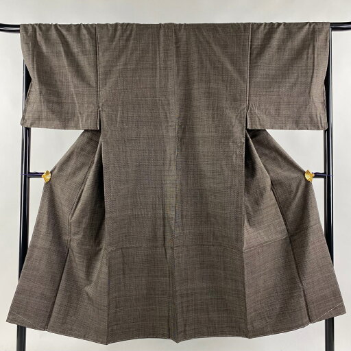 男着物 身丈138.5cm 裄丈69cm S 袷 紬 亀甲絣 焦茶色 正絹 美品 優品 【中古】 msp50 男着物 身丈138.5cm 裄丈69cm S 袷 紬 亀甲絣 焦茶色 正絹 美品 優品 【中古】 msp50
