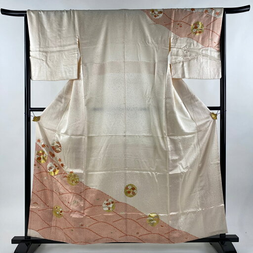 訪問着 身丈158.5cm 裄丈65.5cm M 袷 雪輪 草花 金糸 金彩 ピンクベージュ 正絹 美品 優品 【中古】 訪問着 身丈158.5cm 裄丈65.5cm M 袷 雪輪 草花 金糸 金彩 ピンクベージュ 正絹 美品 優品 【中古】