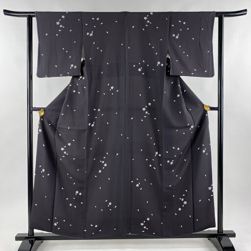 小紋 身丈157.5cm 裄丈60cm S 袷 桜 花びら ラメ 墨色 正絹 美品 秀品 【中古】 小紋 身丈157.5cm 裄丈60cm S 袷 桜 花びら ラメ 墨色 正絹 美品 秀品 【中古】