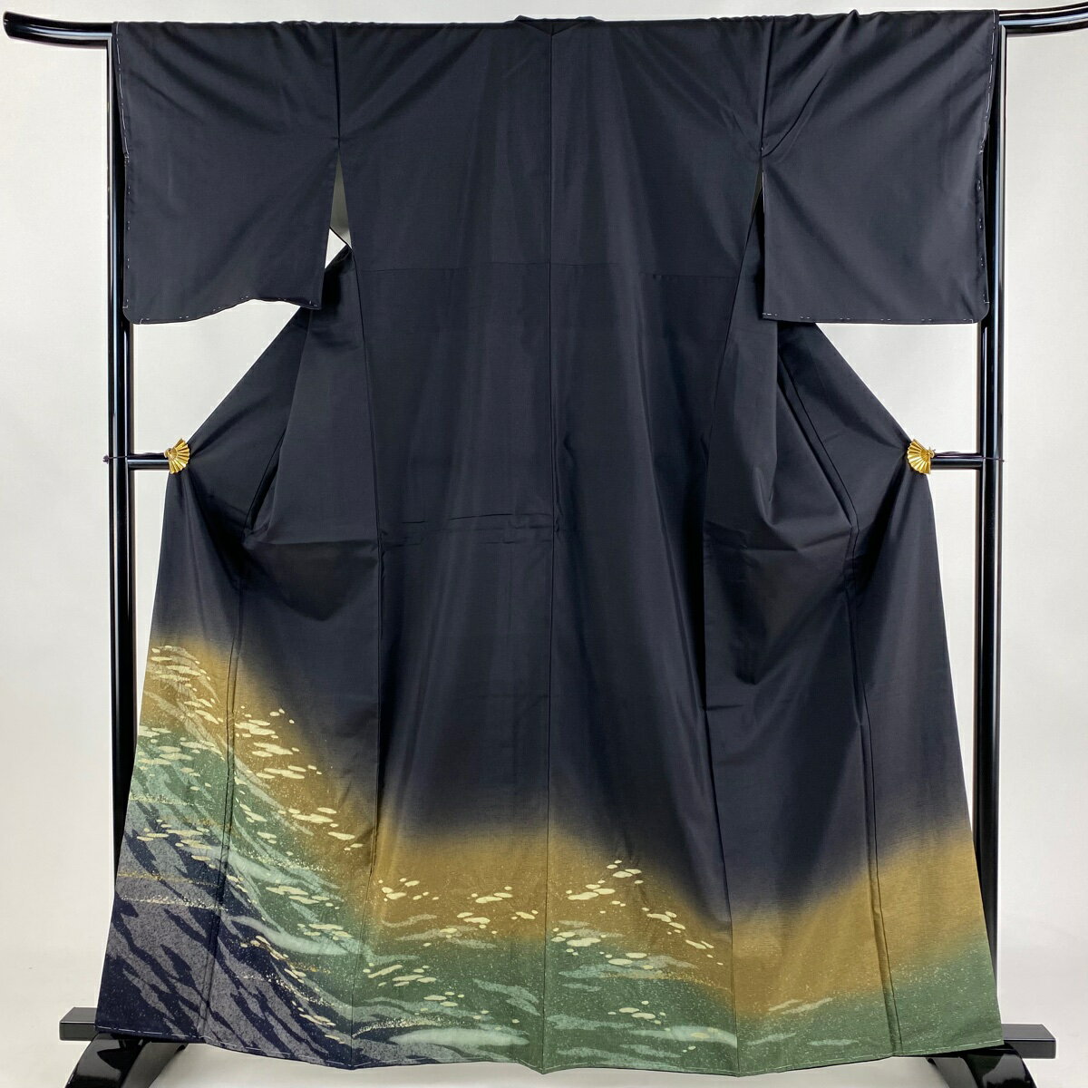 訪問着 身丈162cm 裄丈66cm M 袷 紬地 幾何学 金彩 絞り 黒 正絹 美品 名品 【中古】 msp30
