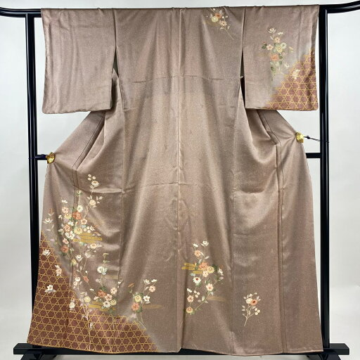 付下げ 身丈159cm 裄丈62cm S 袷 枝花 籠目 金彩 ぼかし 薄小豆 正絹 美品 秀品 【中古】 付下げ 身丈159cm 裄丈62cm S 袷 枝花 籠目 金彩 ぼかし 薄小豆 正絹 美品 秀品 【中古】