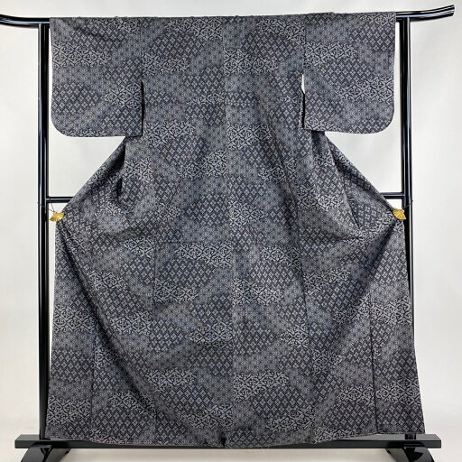 紬 身丈161cm 裄丈62.5cm S 袷 麻の葉 亀甲 黒灰 正絹 美品 秀品 【中古】 msp30 紬 身丈161cm 裄丈62.5cm S 袷 麻の葉 亀甲 黒灰 正絹 美品 秀品 【中古】 msp30