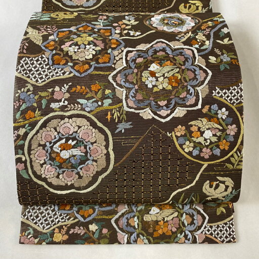 袋帯 逸品 花鳥 華文 刺繍 金糸 焦茶色 六通 正絹 【中古】 袋帯 逸品 花鳥 華文 刺繍 金糸 焦茶色 六通 正絹 【中古】