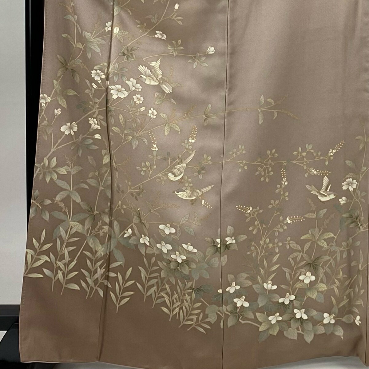 付下げ 身丈167cm 裄丈66cm M 袷 鳥 草花 薄小豆 正絹 名品 【中古】 msp50