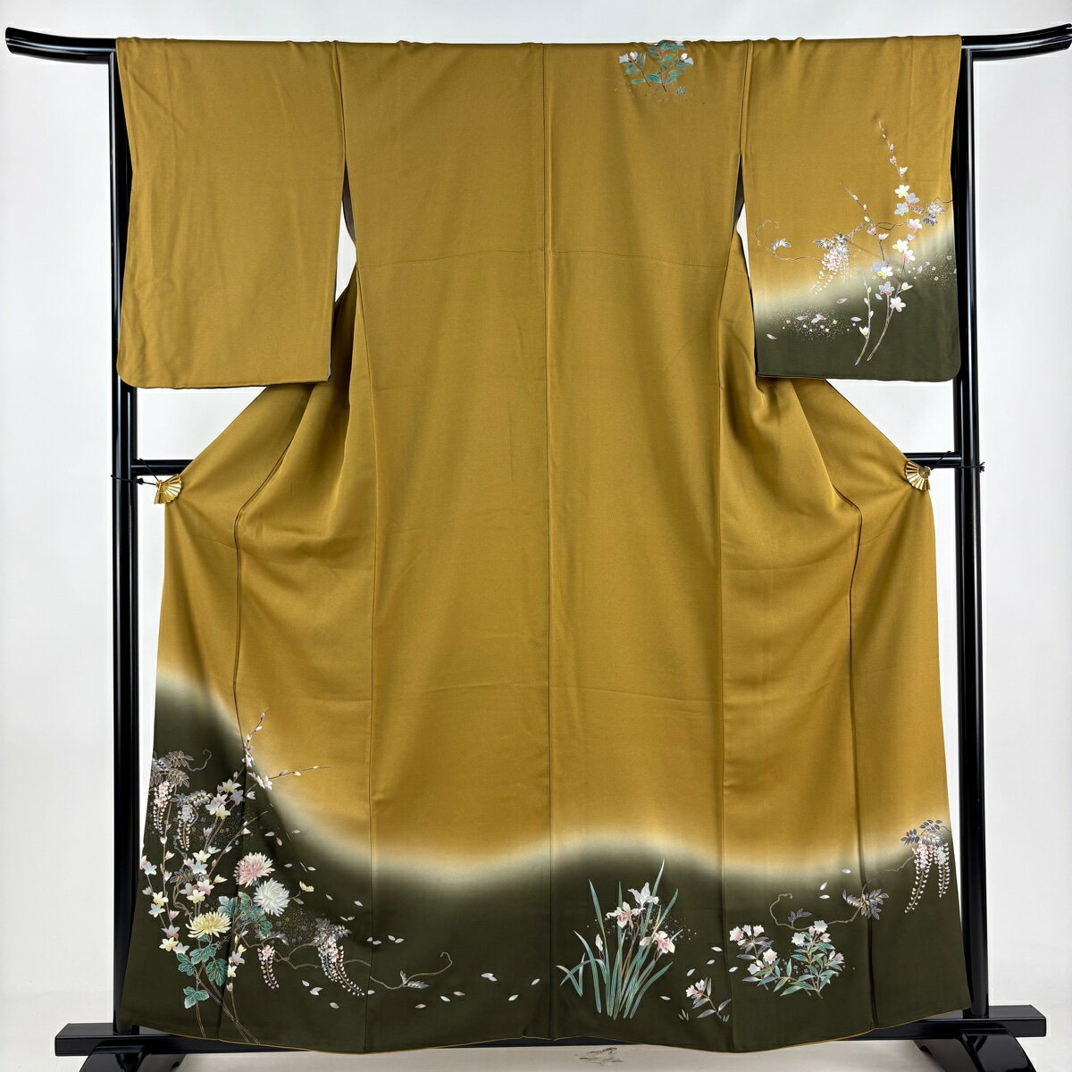 付下げ 身丈157cm 裄丈66cm M 袷 草花 枝花 金銀彩 染め分け 黄土色 正絹 美品 秀品 【中古】