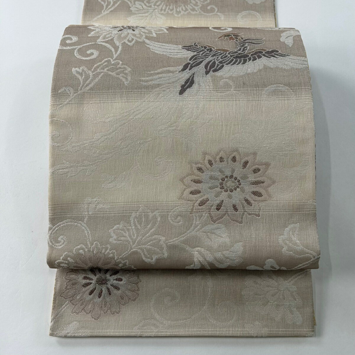 袋帯 美品 名品 リバーシブル 鳳凰 鳥襷文 箔 ベージュ お太鼓柄 正絹 【中古】 msp50