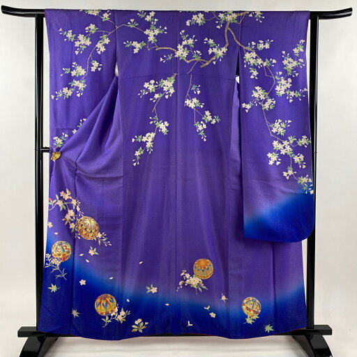 振袖 身丈158.5cm 裄丈61cm S 袷 鞠 桜 銀通し 金糸 紫 正絹 美品 名品 【中古】 振袖 身丈158.5cm 裄丈61cm S 袷 鞠 桜 銀通し 金糸 紫 正絹 美品 名品 【中古】