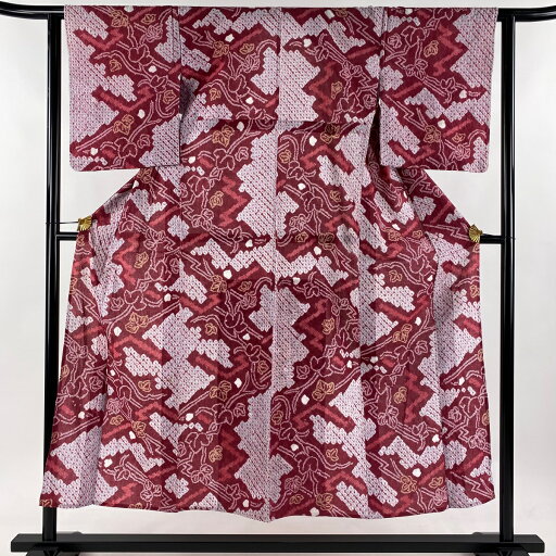 浴衣 身丈151cm 裄丈62cm 絞り浴衣 葉柄 幾何学模様 絞り 濃ピンク 綿 名品 【中古】 浴衣 身丈151cm 裄丈62cm 絞り浴衣 葉柄 幾何学模様 絞り 濃ピンク 綿 名品 【中古】
