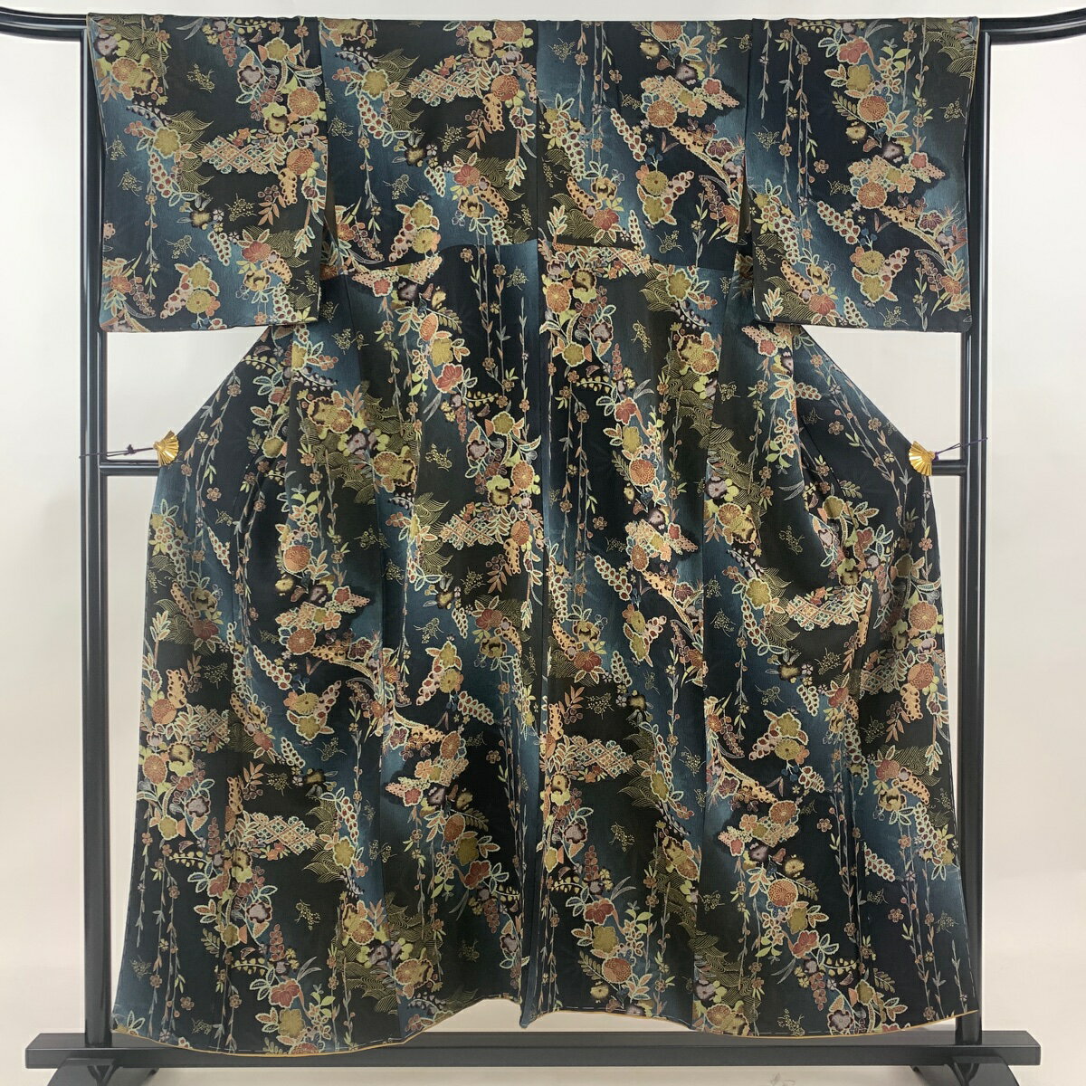 小紋 身丈155cm 裄丈65cm M 袷 草花 花菱 金彩 ぼかし 墨色 正絹 美品 秀品 【中古】